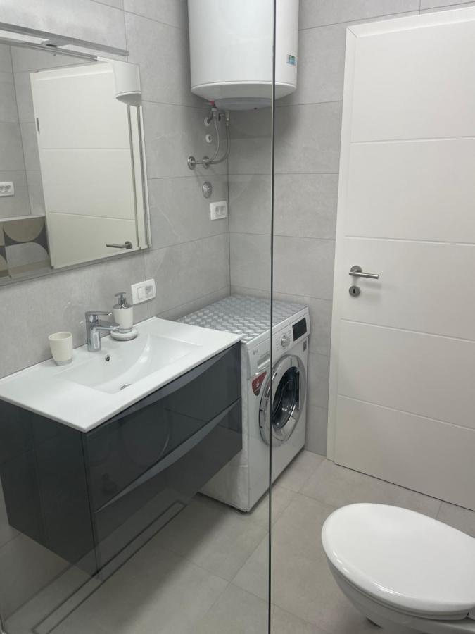 Spacious New App For 5 Persons, Close Beach&City Porec Exterior photo