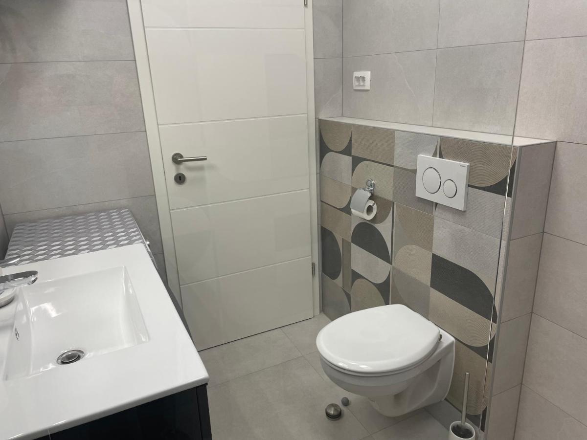 Spacious New App For 5 Persons, Close Beach&City Porec Exterior photo