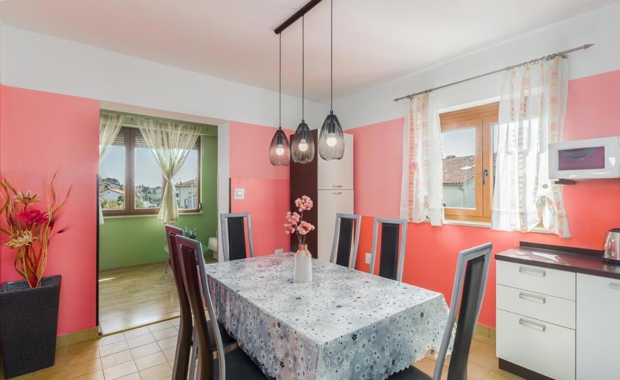 Spacious New App For 5 Persons, Close Beach&City Porec Exterior photo