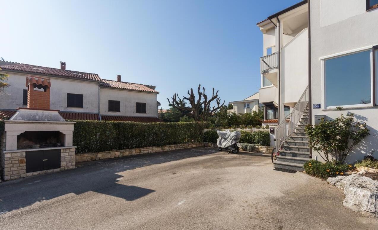 Spacious New App For 5 Persons, Close Beach&City Porec Exterior photo