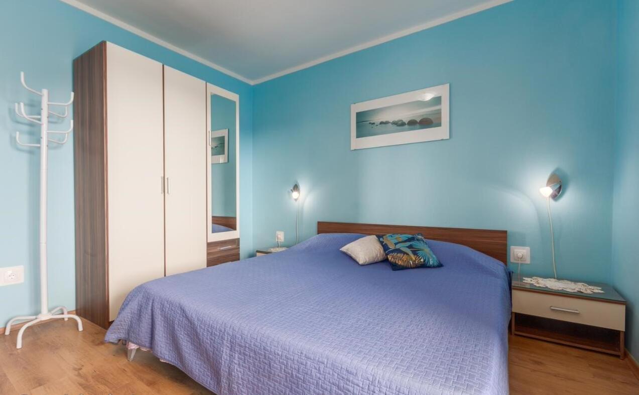 Spacious New App For 5 Persons, Close Beach&City Porec Exterior photo